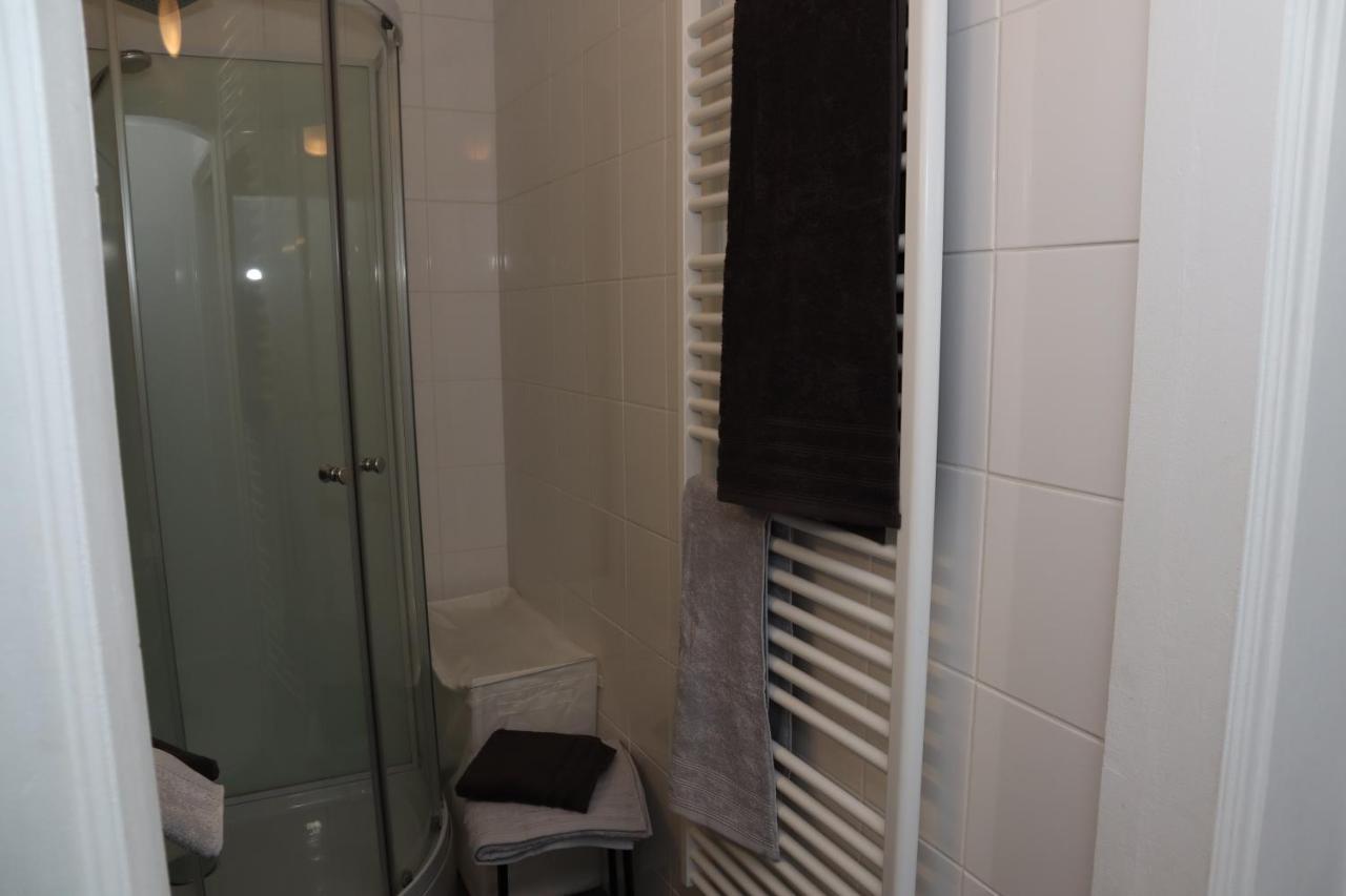 Modern Appartement Met Uniek Zeezicht Коксейде Экстерьер фото